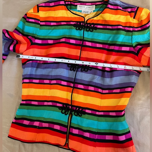Vintage Maggy London 100% silk colorful blazer cardigan with frog cord closure - Picture 11 of 14